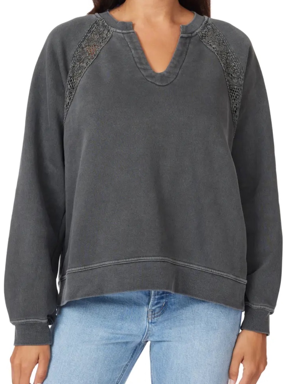 C&C California Gray V-Neck Pullover Sweater